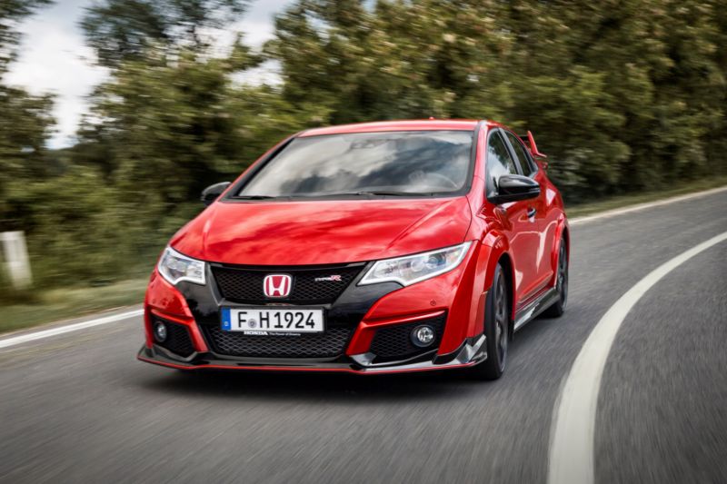 Nová Honda Civic Type R, která je označována jako „silniční závoďák".