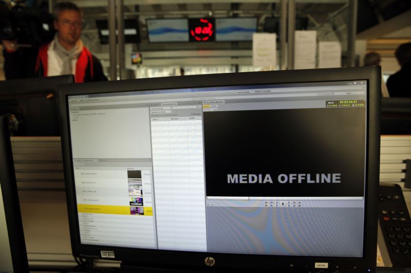 Hacknutý počítač mezinárodní frankofonní televize TV5Monde. Hacknutý počítač mezinárodní frankofonní televize TV5Monde.