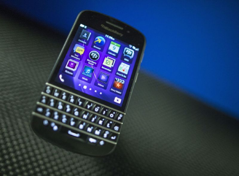 Kanadská telefonní společnost BlackBerry uvažuje o vidání telefonu s Androidem.