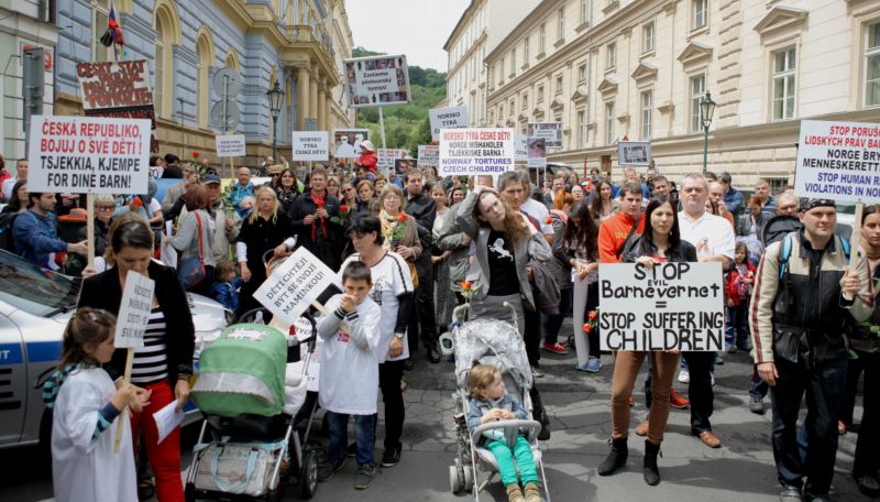 Češi protestovali proti odebírání dětí už v souvislosti s kauzou Evy Michalákové.