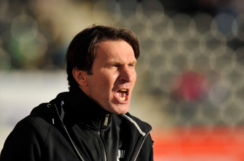 Roman Skuhravý.