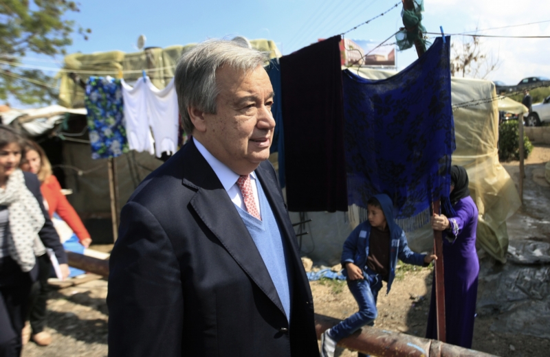 Vysoký komisař OSN António Guterres. Vysoký komisař OSN António Guterres.