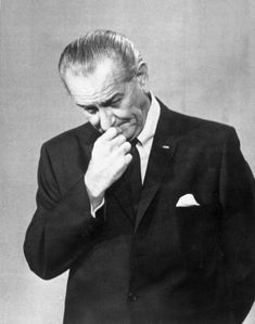 Medicare byl nápad Johna F. Kennedyho, ale ratifikován byl až napodruhé v roce 1965 za Lyndona Bainese Johnsona (na snímku).