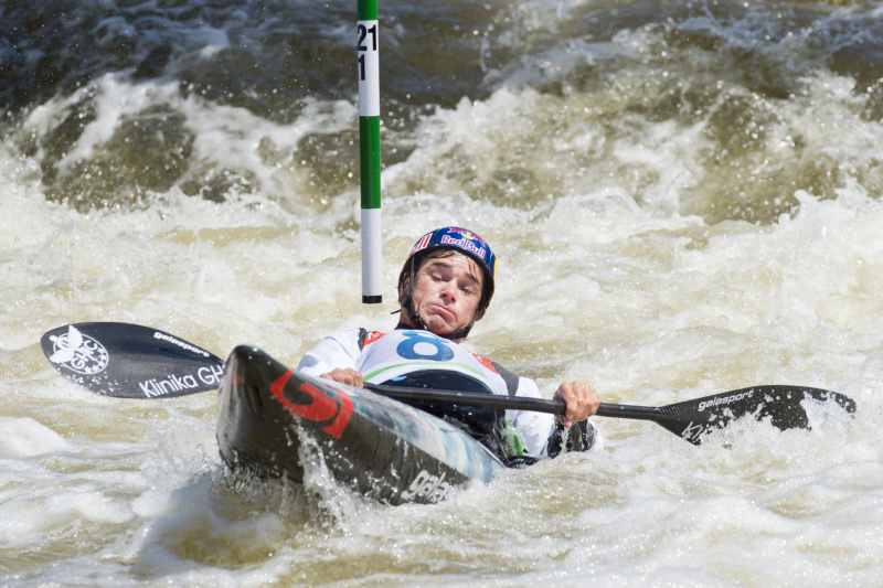 Padlý šampion. Vavřinec Hradilek na medaili z SP v Troji nedosáhl. Padlý šampion. Vavřinec Hradilek na medaili z SP v Troji nedosáhl.