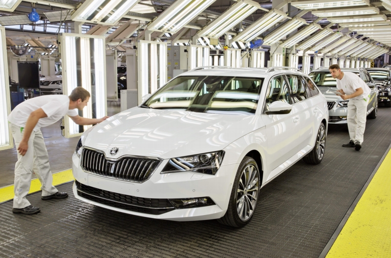 Škoda Superb Combi. Škoda Superb Combi.