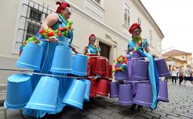 Ukázka performance Baiany z projektu Kmeny hostujícího v Náprstkově muzeu.