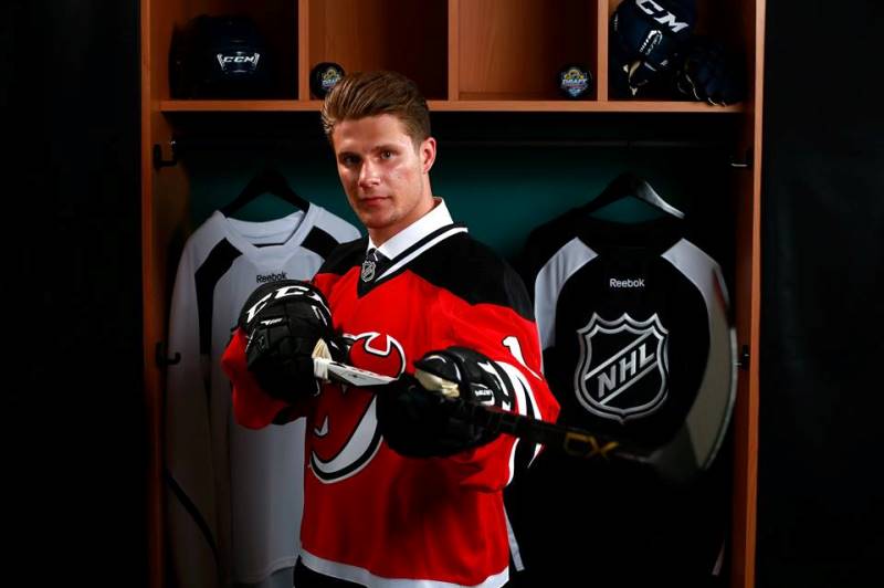 Pavel Zacha v dresu New Jersey Devils.