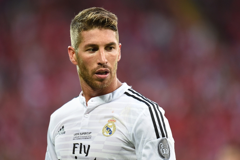 Španělský obránce Sergio Ramos by mohl přestoupit z Realu Madrid do Manchesteru United. 