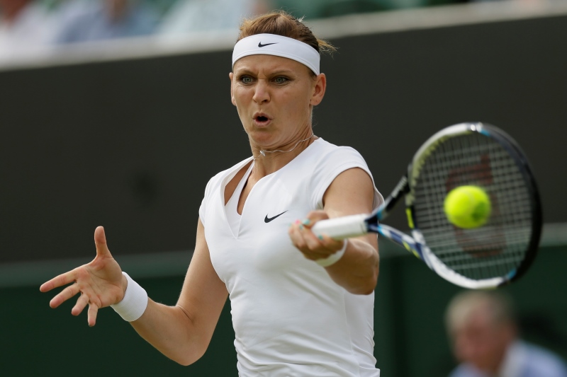 Lucie Šafářová postoupila do osmifinále Wimbledonu. Stejně jako v prvním kole ale musela zvládnout dramatický zápas.