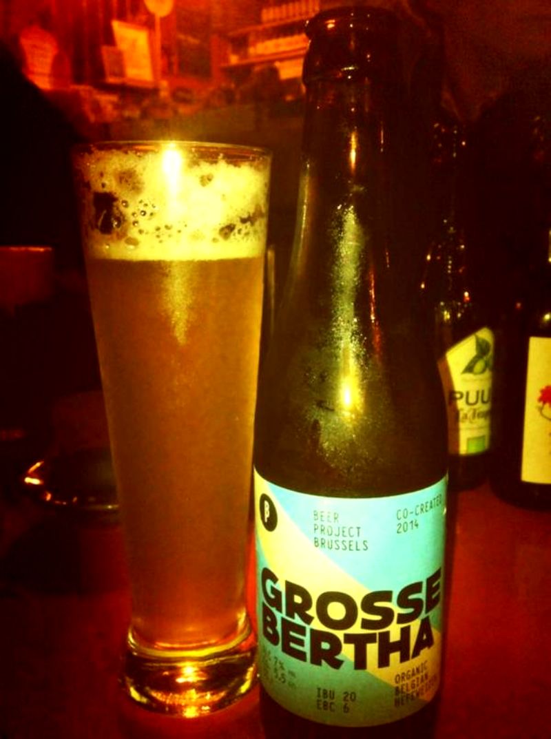 Pšeničné pivo Grosse Bertha. Pšeničné pivo Grosse Bertha.