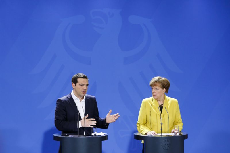 Řecký premiér Alexis Tsipras a německá kancléřka Angela Merkelová (ilustrační foto).