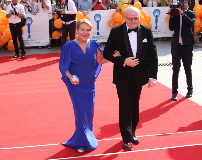 Dagmar Havlová zářila na červeném koberci v Karlových Varech. Dagmar Havlová zářila na červeném koberci v Karlových Varech.