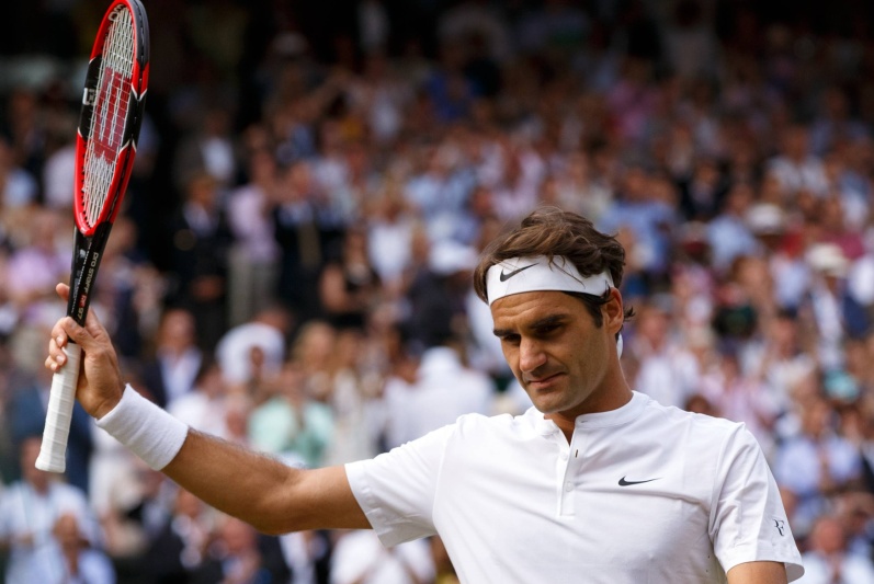 Roger Federer postoupil do finále Wimbledonu. Znovu se v něm utká s Djokovičem.