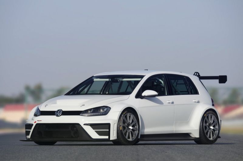 Chystaný VW Golf pro závodní okruhy vypadá hodně ostře.