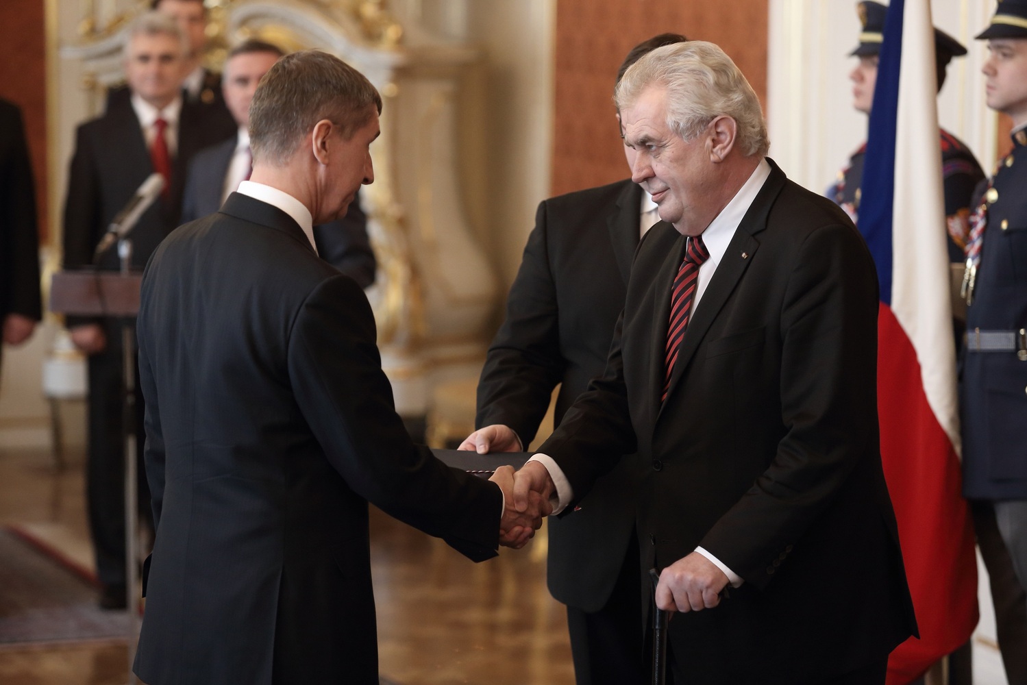 Zeman se sejde s Babišem v Lánech