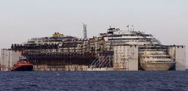 Ztroskotaná Costa Concordia.