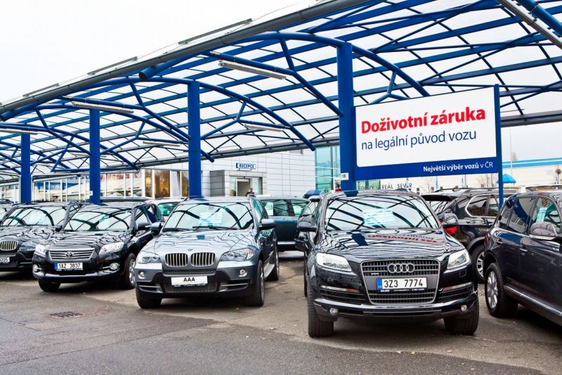 Zanedbaná péče o vůz může snížit jeho hodnotu o několik desítek tisíc korun.