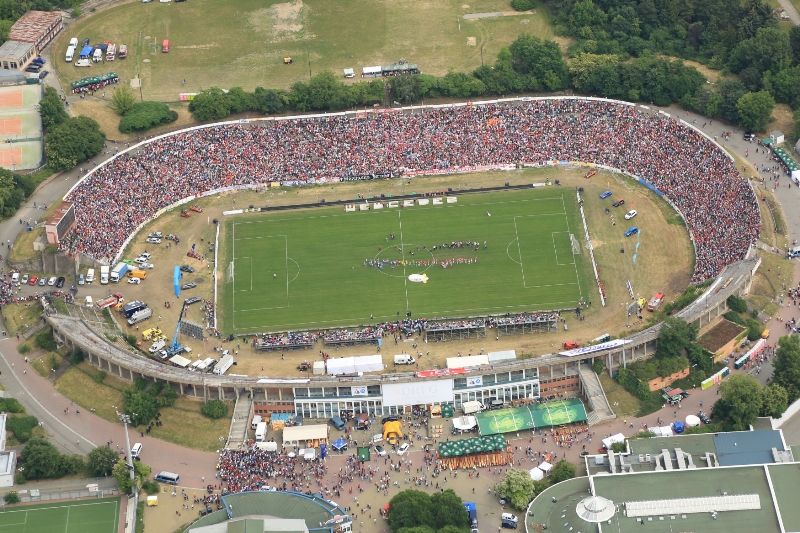 Brno se chystá opravit stadion Za Lužánkami, který od počátku tisíciletí chátrá. Brno se chystá opravit stadion Za Lužánkami, který od počátku tisíciletí chátrá.