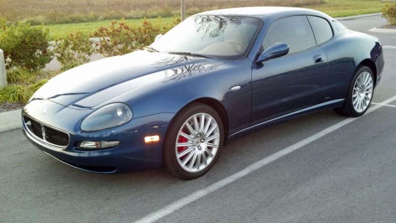 Maserati Coupé Cambiocorsa bylo letos k mání za 650 tisíc korun. Maserati Coupé Cambiocorsa bylo letos k mání za 650 tisíc korun.