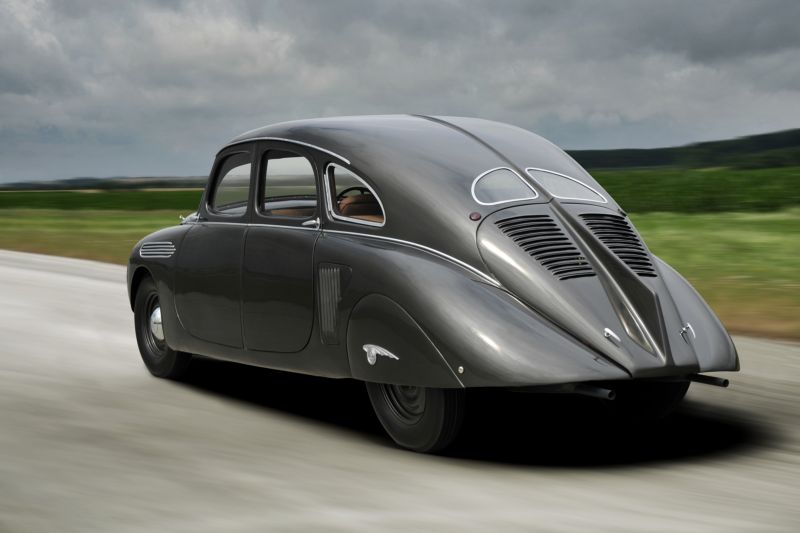 Vůz Škoda 935 Dynamic. 