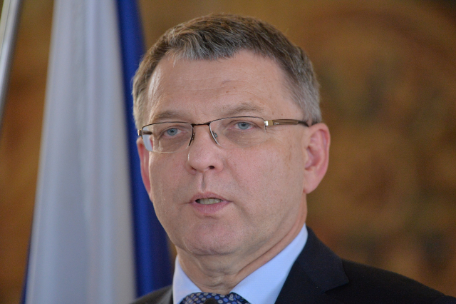 Ministr zahraničních věcí Lubomír Zaorálek. Ministr zahraničních věcí Lubomír Zaorálek.