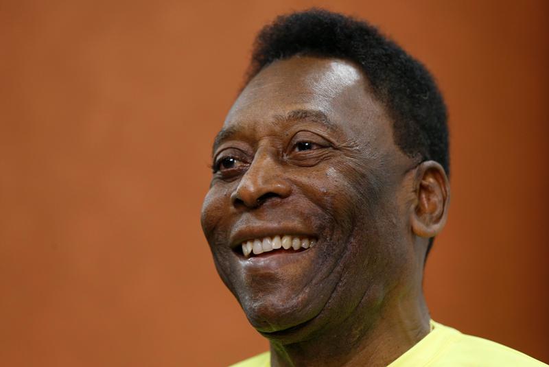 Brazilec Pelé je v domácím léčení.