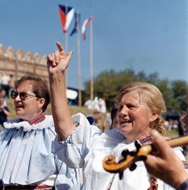 Velká Javořina je dlouhodobě považována za symbol přátelství mezi Čechy a Slováky.