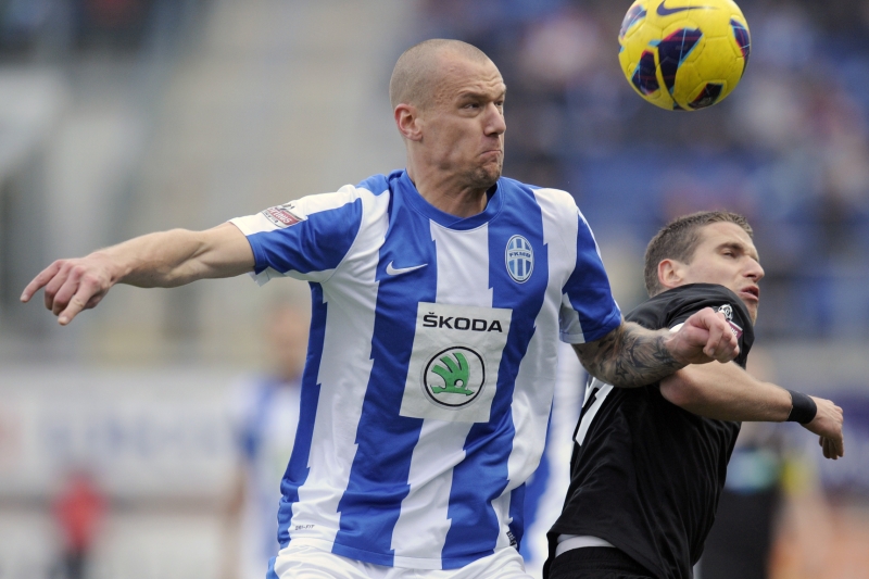 Obránce Radek Dosoudil je novou posilou Příbrami. Obránce Radek Dosoudil je novou posilou Příbrami.