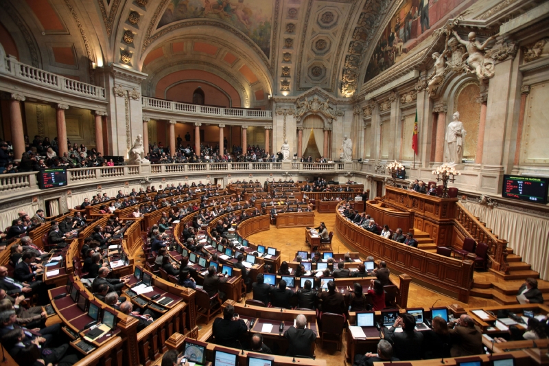 Portugalský parlament zákon přijal po ostré debatě.
