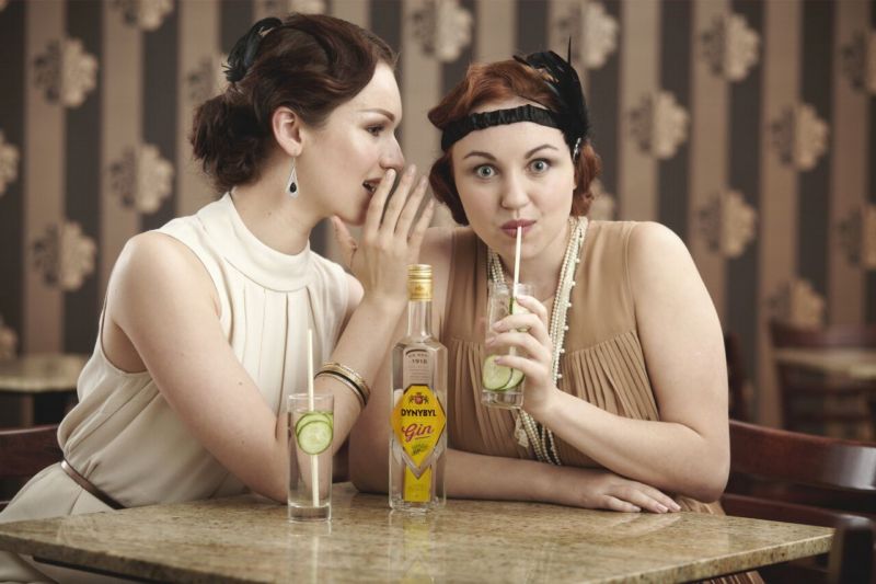Lihovinám za první republiky jednoznačně kraloval gin, kterému se také říkalo borovička.