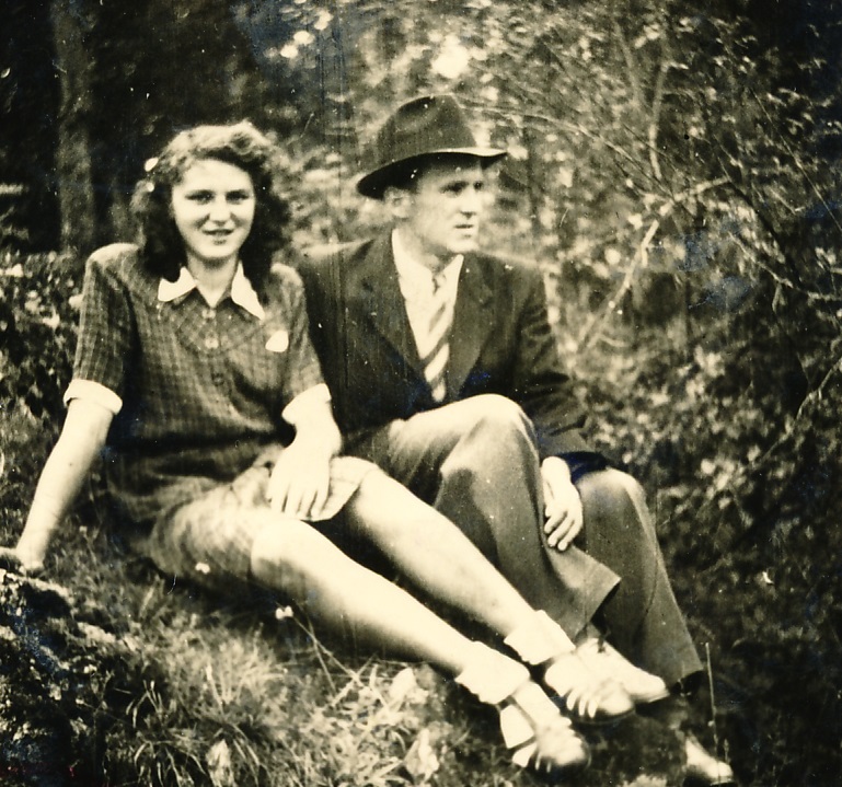 Josef Hasil a jeho snoubenka Marie.