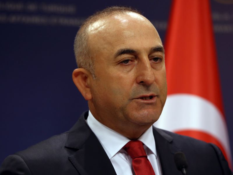 Turecký ministr zahraničních věcí Mevlüt Çavuşoglu. Turecký ministr zahraničních věcí Mevlüt Çavuşoglu.