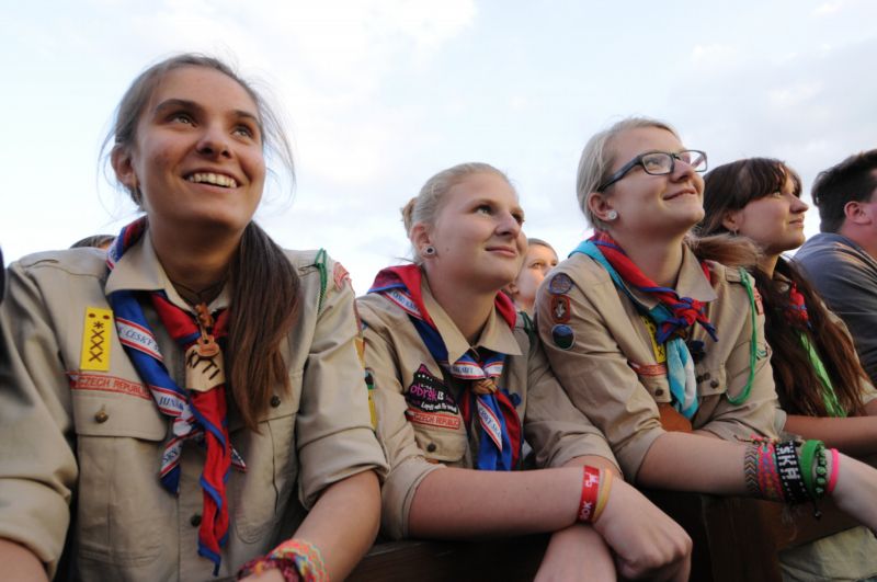 Celosvětového jamboree v Japonsku se zúčastní tři stovky českých skautů a skautek. Celosvětového jamboree v Japonsku se zúčastní tři stovky českých skautů a skautek.