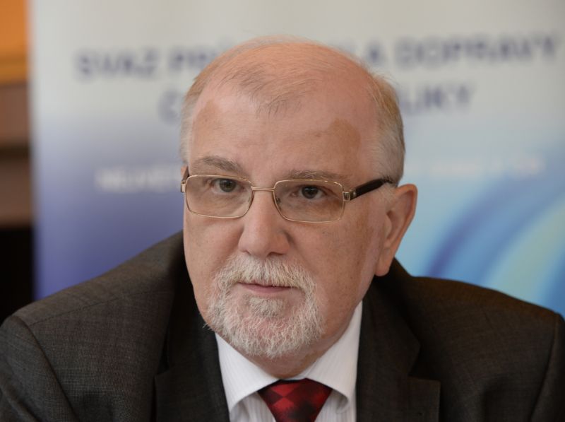 Prezident Svazu průmyslu a dopravy Jaroslav Hanák. Prezident Svazu průmyslu a dopravy Jaroslav Hanák.