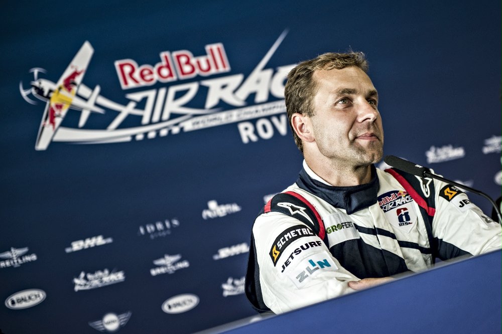 Pilot Red Bull Air Race Martin Šonka.