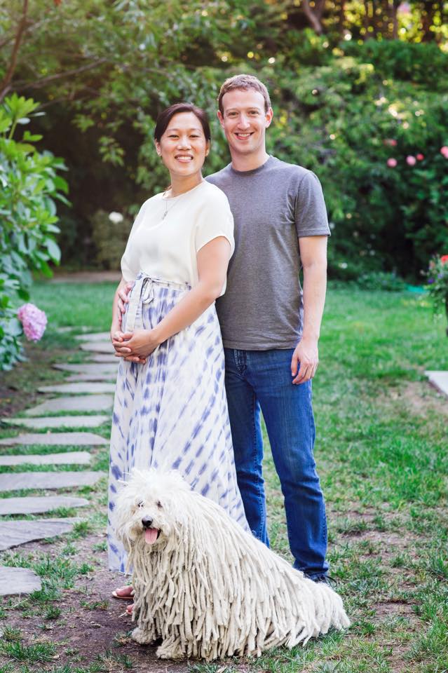 Foto a informace o těhotenství zveřejnil Mark na Facebooku. Foto a informace o těhotenství zveřejnil Mark na Facebooku.