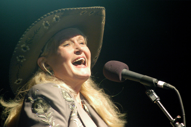 Lynn Anderson při vystoupení v Roswellu v Novém Mexiku v roce 2003.