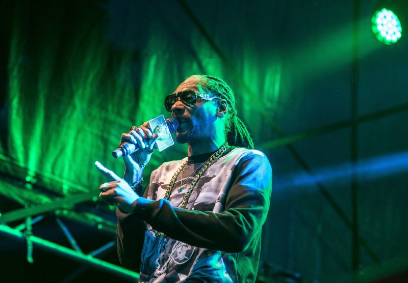 Nestalo se to poprvé. Rapper Snoop Dogg je svými excesy známý. 
