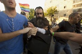 Ultraortodoxní žid Jišaj Schlissel, který v průvodu pobodal šest lidí.