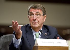 Ministr obrany Spojených států Ashton Carter.