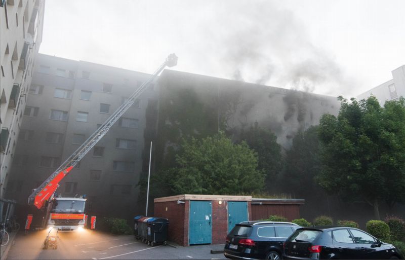 Budova nadzemního protileteckého krytu v Hamburku. Budova nadzemního protileteckého krytu v Hamburku.