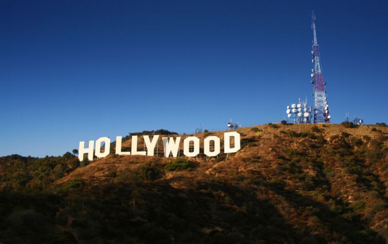 V hollywoodských trhácích se objevuje neustále méně hereček. V hollywoodských trhácích se objevuje neustále méně hereček.
