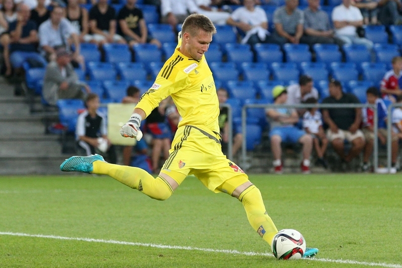 Fotbalisté Basileje s českými reprezentanty Tomášem Vaclíkem a Markem Suchým si v play off o postup do Ligy mistrů zahrají proti přemožiteli Plzně ze třetího předkola Maccabi Tel Aviv.