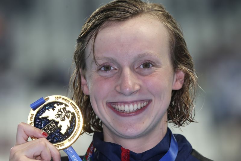 Osmnáctiletá americká plavkyně Katie Ledecka.