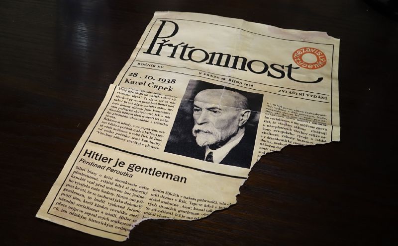 Falešný článek Hitler je gentleman.