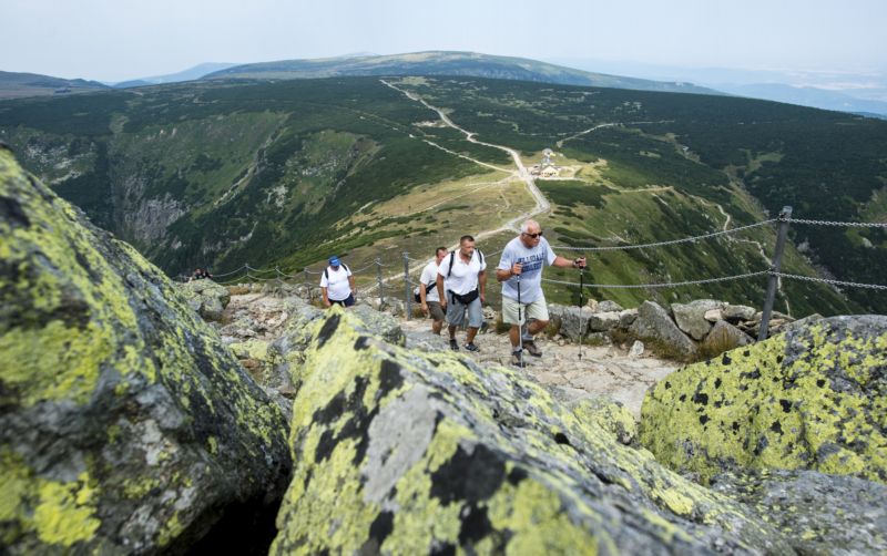 Účastníci Svatovavřinecké pouti v minulosti čelili výrazně chladnějšímu počasí.
