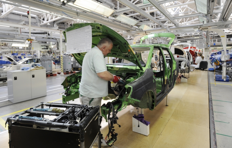 V exportu vede automobilový průmysl. Nejvíce vyvezla společnost Škoda Auto.
