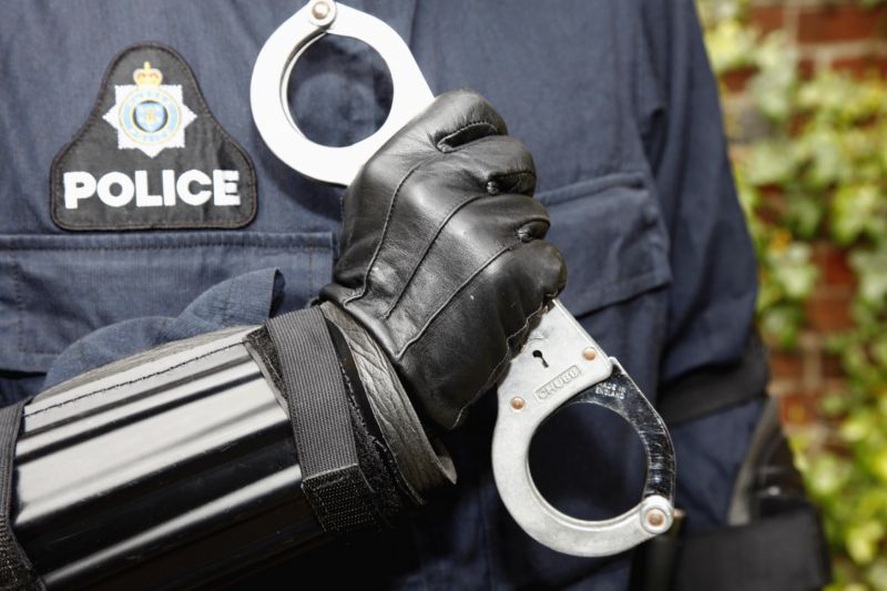 Policisté z Británie budou pomáhat španělským kolegům krotit britské turisty (ilustrační foto). Policisté z Británie budou pomáhat španělským kolegům krotit britské turisty (ilustrační foto).