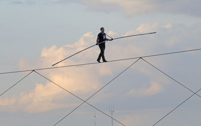 Nik Wallenda je americký akrobat a provazochodek s českými předky.