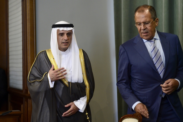 Ádil Džubajr a Sergej Lavrov na jednání v Moskvě. Ádil Džubajr a Sergej Lavrov na jednání v Moskvě.